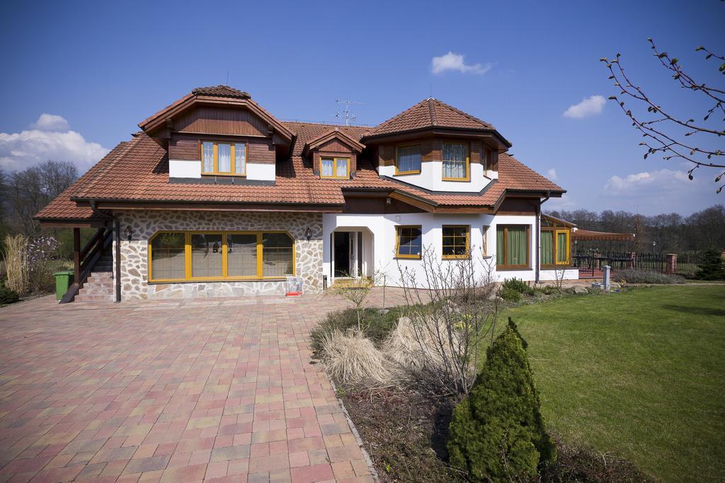 Penzion Honore Depoltovice Экстерьер фото